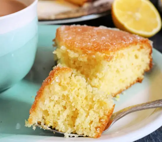Classic Lemon Drizzle Cake Recipe