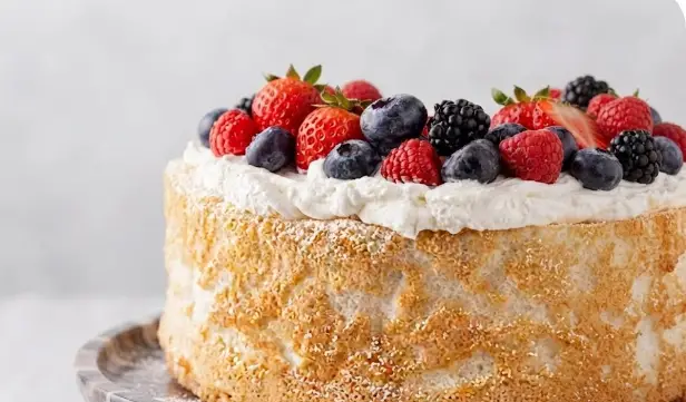 Light Angel Food Cake Recipe: Airy, Fat-Free, and Heavenly Soft